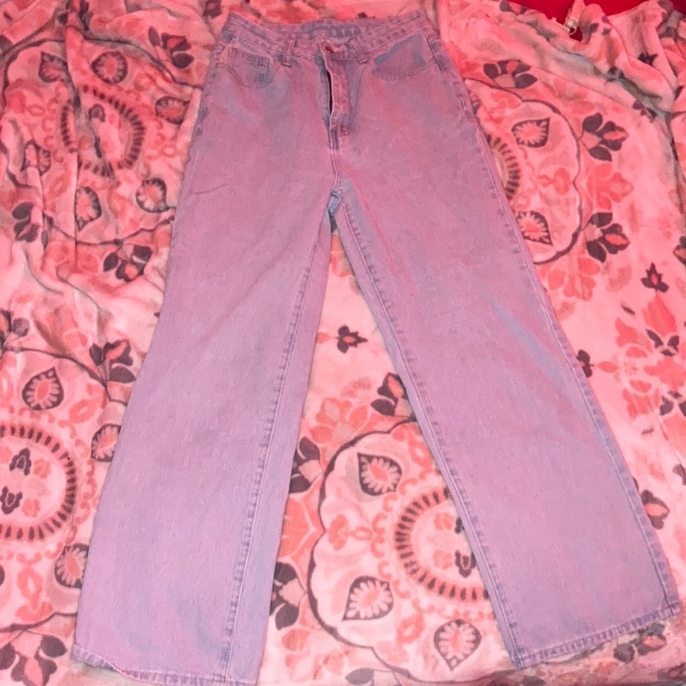 Light washed blue jeans.